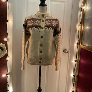 M-Neule 100 % lane wool cardigan, handmade in Finland 🇫🇮, S